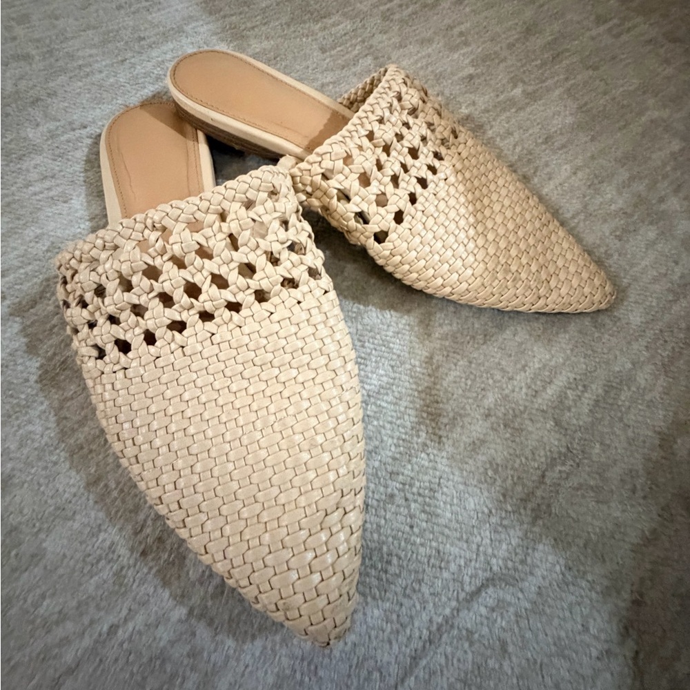 Express Woven Pointed-Toe Slide Mules in Cream